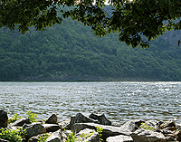 Click to enlarge photo of Cold Spring walk along Hudson River.
